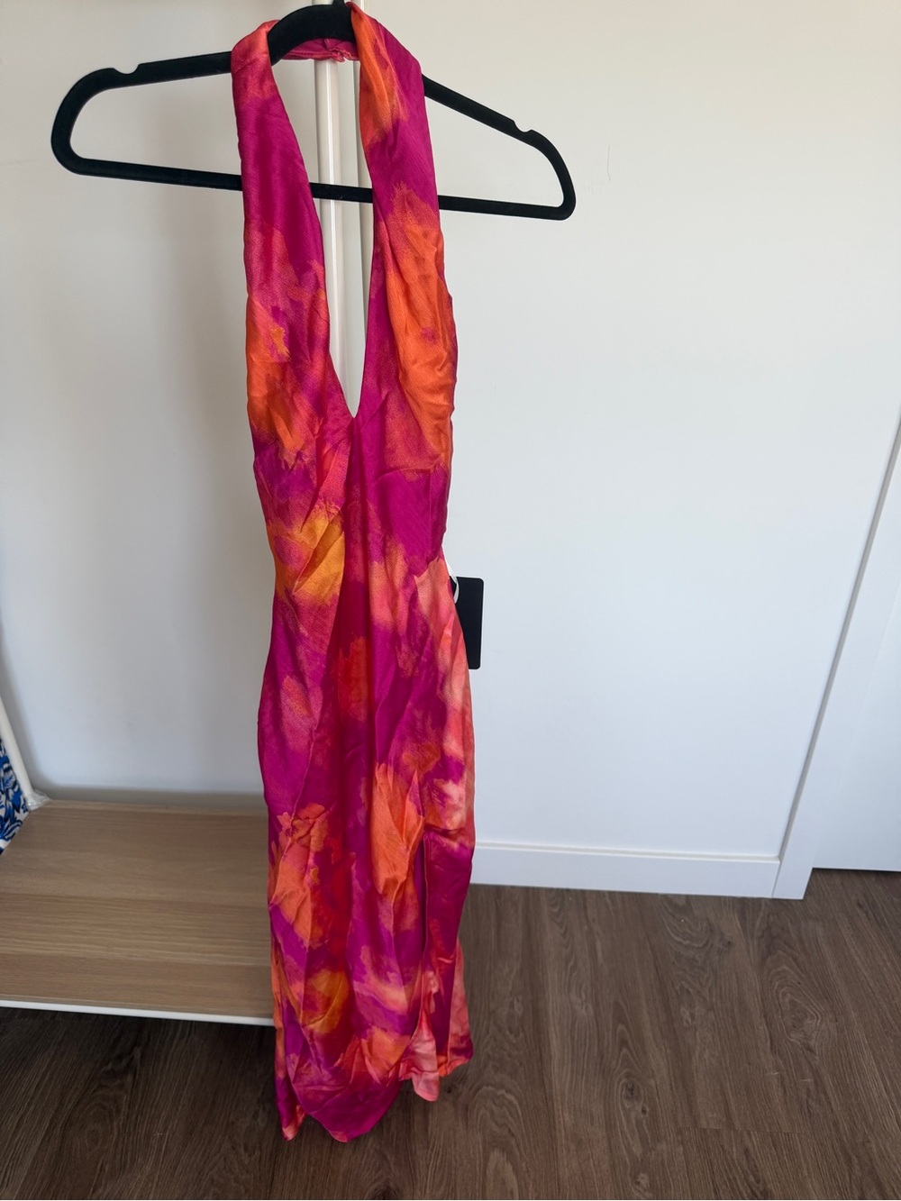 ✨ New With Tags Lulus Magenta & Orange Abstract Satin Halter Maxi Dress ✨